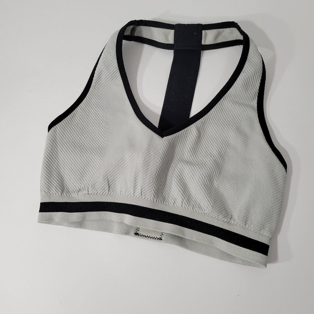 Bella Active sports bra